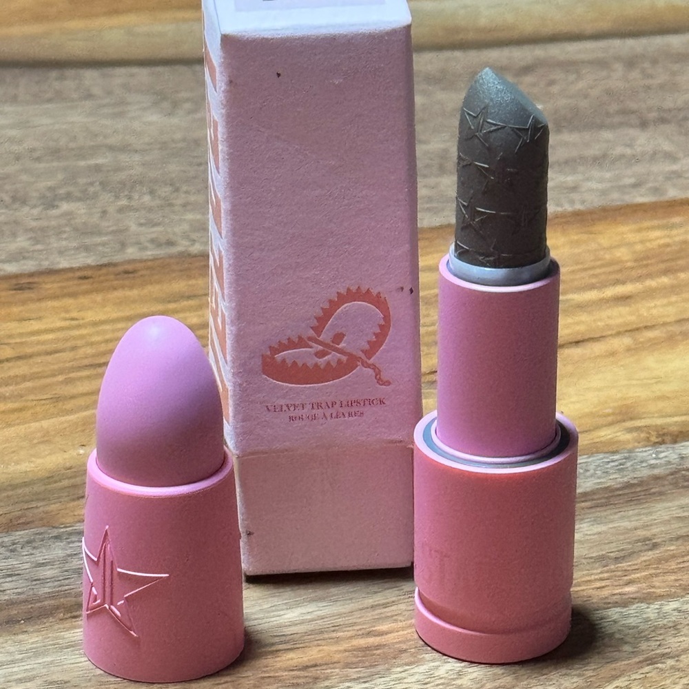 Velvet Trap Lipstick - Grave Digger by Jeffree Star
